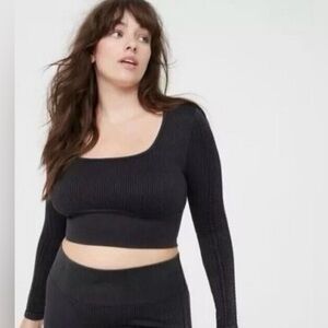 Aerie Offline Seamless Cable Cropped Compression Stonewash Black Top L